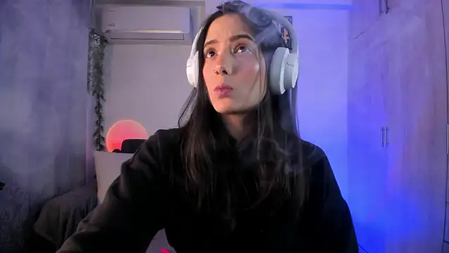 mishelkrave  online show from 9, 2, 2026