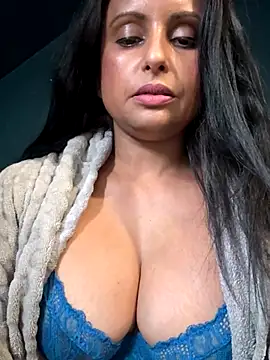 Angelaarayexx online show from 15, 10, 2025