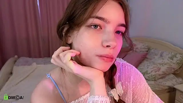 Evi Brook online show from 18, 4, 2026