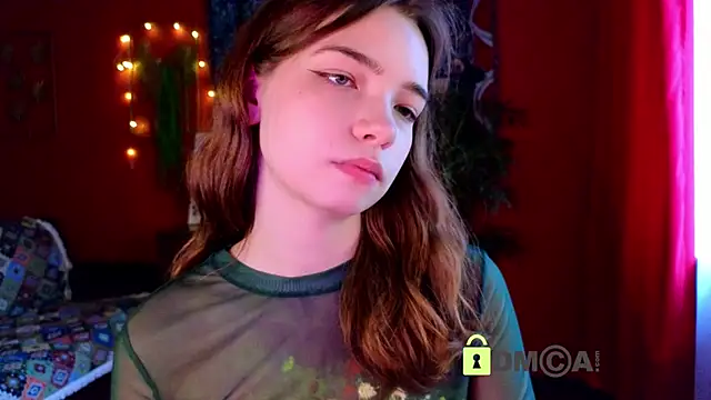 Snapshot of Evi_Brook chatting on 10, 6, 2026 Evi Brook online show from 10, 6, 2026