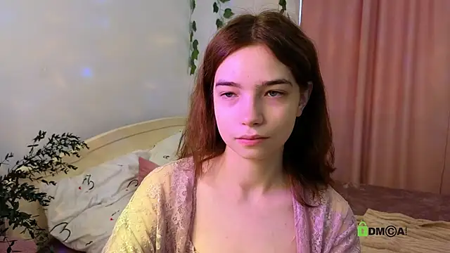 Snapshot of Evi_Brook chatting on 4, 10, 2025 Evi Brook online show from 4, 10, 2025