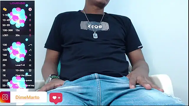 Snapshot of mike_black_22 chatting on 8, 6, 2026 mike black 22 online show from 8, 6, 2026