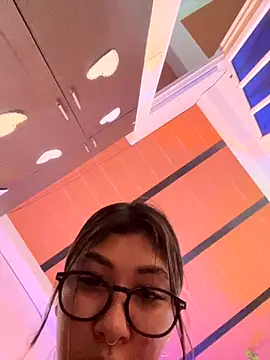 Snapshot of emilysofiia chatting on 4, 10, 2025 emilysofiia online show from 4, 10, 2025