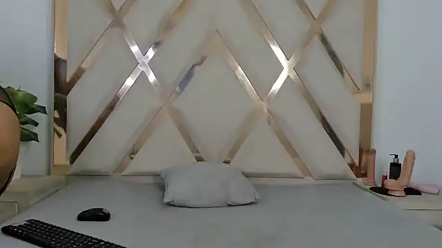 arielasm online show from 19, 11, 2025