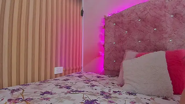 Mila grace  online show from 8, 1, 2026