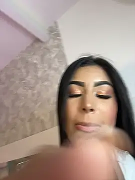 Snapshot of MaddyGray_ chatting on 26, 11, 2025 MaddyGray online show from 26, 11, 2025