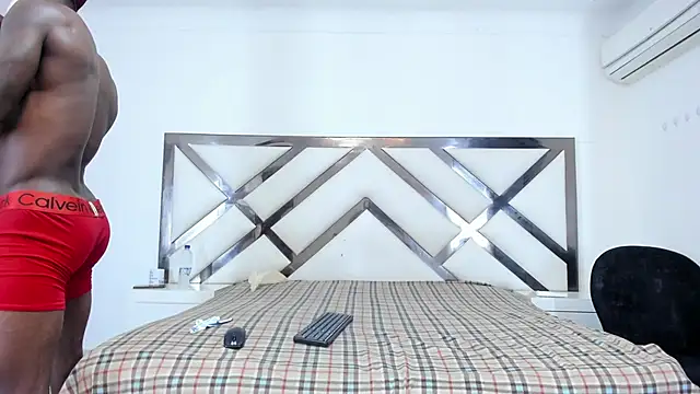 LadyandMaverick online show from 10, 10, 2025