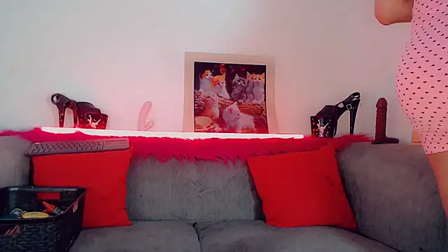 vicky gill online show from 9, 10, 2025