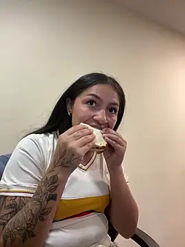 Alyha Cortes online show from 26, 3, 2026