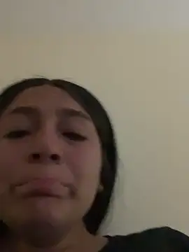 Alyha Cortes online show from 20, 4, 2026