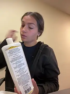 Alyha Cortes online show from 10, 3, 2026