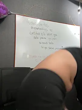 Alyha Cortes online show from 11, 2, 2026