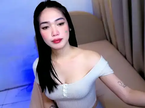 Snapshot of Madmoisellex chatting on 25, 5, 2026 Madmoisellex online show from 25, 5, 2026