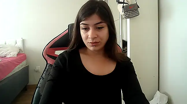 Becca B online show from 31, 10, 2025