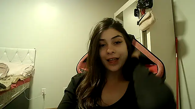 Becca B online show from 21, 10, 2025