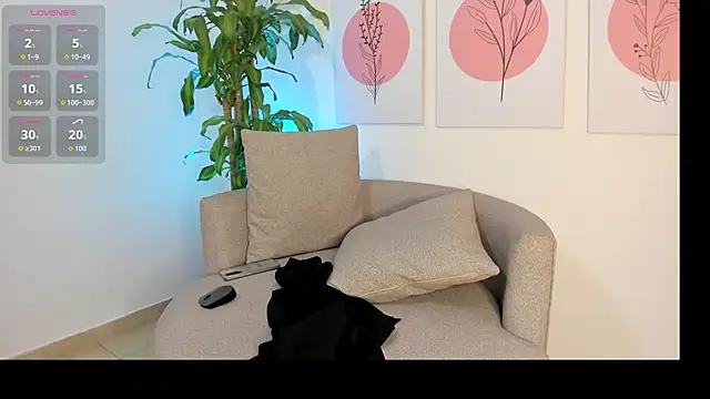 nefer ahsgarr online show from 18, 12, 2025