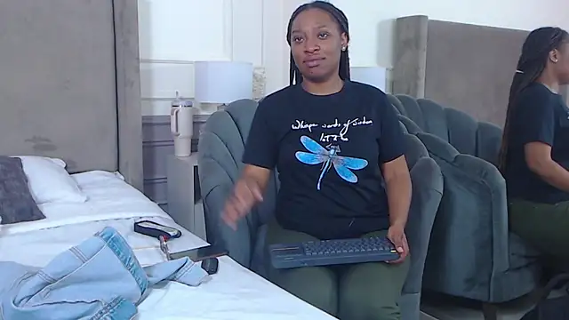 NatashaSilver online show from 21, 10, 2025