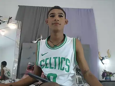 Zachary Hill online show from 18, 11, 2025