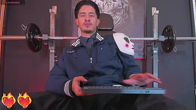 Snapshot of DimitriDeluxe chatting on 1, 11, 2025 DimitriDeluxe online show from 1, 11, 2025