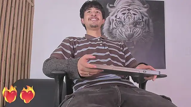 Snapshot of DimitriDeluxe chatting on 18, 10, 2025 DimitriDeluxe online show from 18, 10, 2025