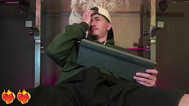 Snapshot of DimitriDeluxe chatting on 1, 11, 2025 DimitriDeluxe online show from 1, 11, 2025