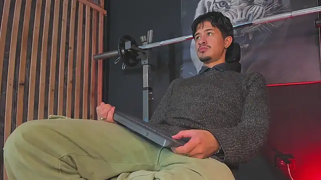 Snapshot of DimitriDeluxe chatting on 20, 11, 2025 DimitriDeluxe online show from 20, 11, 2025