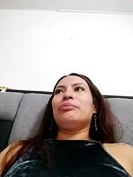 Adarha Ramirez online show from 18, 12, 2025