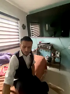 Alexitho25 online show from 8, 10, 2025