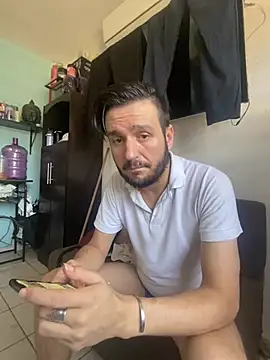 Snapshot of Alexitho25 chatting on 24, 6, 2026 Alexitho25 online show from 24, 6, 2026