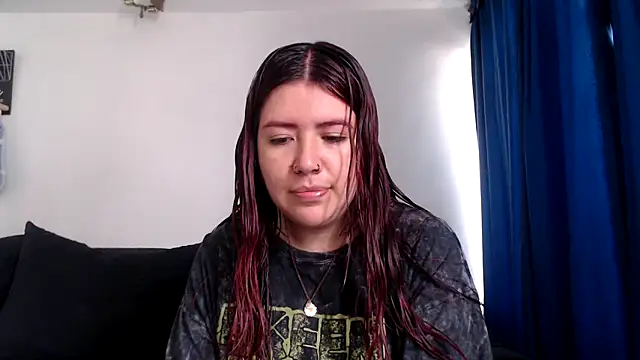 Snapshot of evilheart_69 chatting on 1, 12, 2025 evilheart 69 online show from 1, 12, 2025