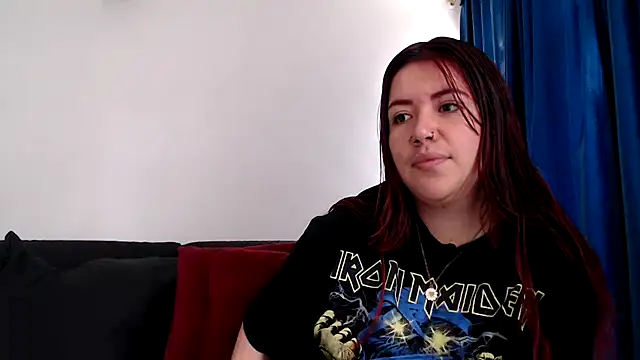 Snapshot of evilheart_69 chatting on 12, 11, 2025 evilheart 69 online show from 12, 11, 2025