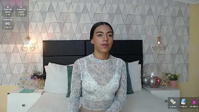 SaraaTylor online show from 23, 9, 2025