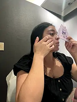 Snapshot of Emily_Rivers_ chatting on 26, 11, 2025 Emily Rivers online show from 26, 11, 2025