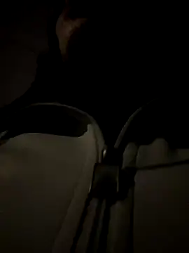 Snapshot of Emily_Rivers_ chatting on 25, 10, 2025 Emily Rivers online show from 25, 10, 2025