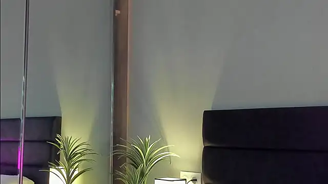 Forever Smiler online show from 11, 10, 2025