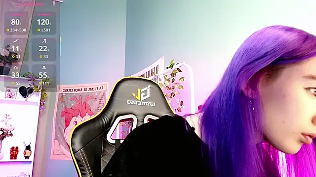 Snapshot of Kiara_Dream chatting on 17, 11, 2025 Kiara Dream online show from 17, 11, 2025