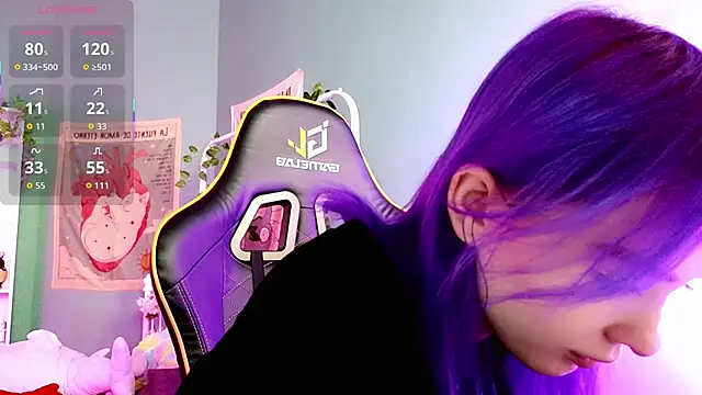 Snapshot of Kiara_Dream chatting on 12, 11, 2025 Kiara Dream online show from 12, 11, 2025