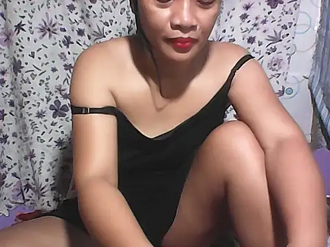 Snapshot of HottyElle chatting on 1, 7, 2026 HottyElle online show from 1, 7, 2026