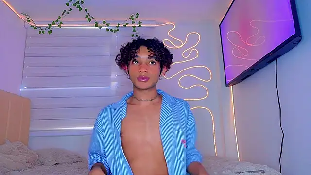 Aaron Wiinter online show from 24, 10, 2025