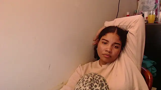 Snapshot of madelene chatting on 4, 5, 2026 madelene online show from 4, 5, 2026