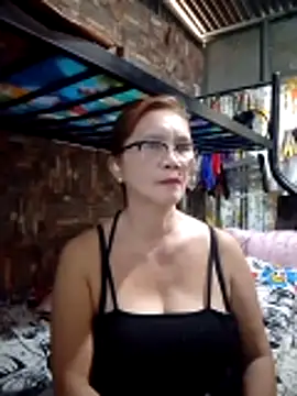 SexyHottMom online show from 7, 5, 2026