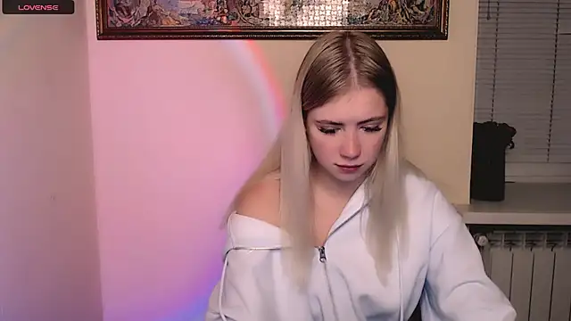 AliceHotty  online show from 27, 10, 2025