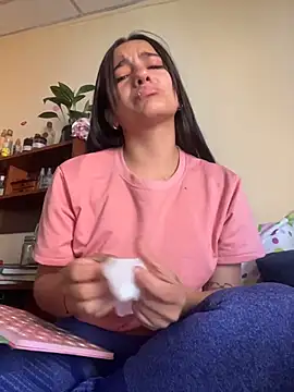 Snapshot of MiaRousexxx_ chatting on 24, 10, 2025 MiaRousexxx online show from 24, 10, 2025