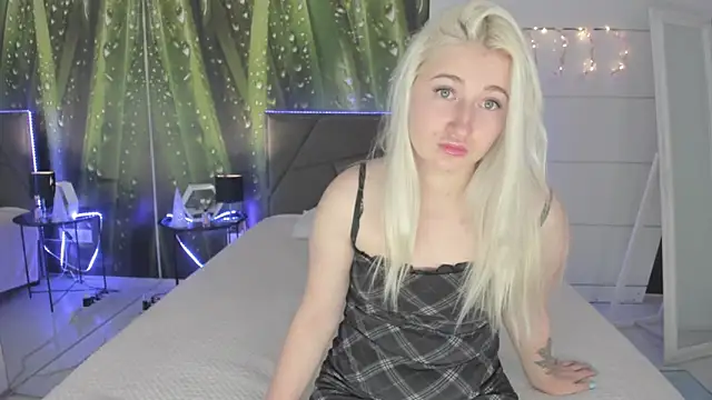 HollyTailors online show from 13, 2, 2026