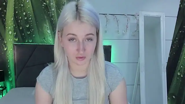 HollyTailors online show from 15, 2, 2026