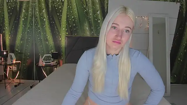 HollyTailors online show from 4, 3, 2026