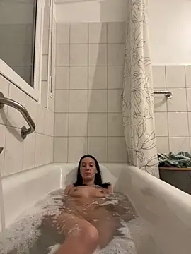 Emilia Mausi online show from 3, 4, 2026