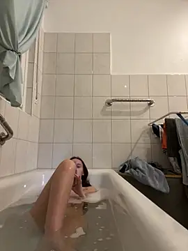 Emilia Mausi online show from 12, 11, 2025