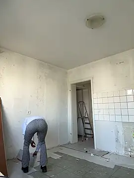 Emilia Mausi online show from 4, 3, 2026