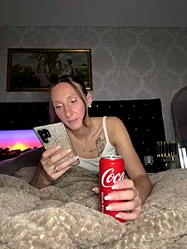 Emilia Mausi online show from 17, 12, 2025